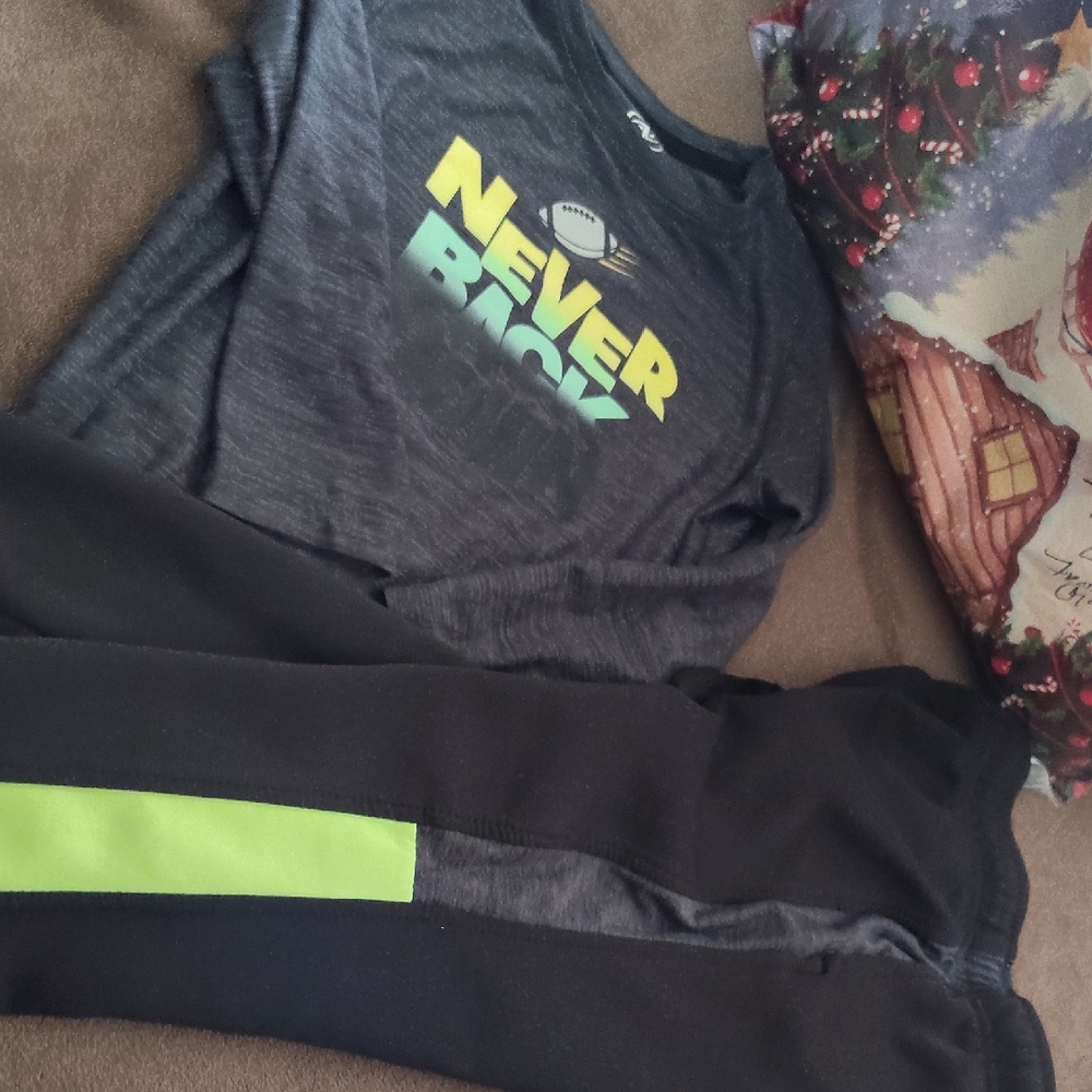 Athletic Works Kids Matching Set - Black and Yellow